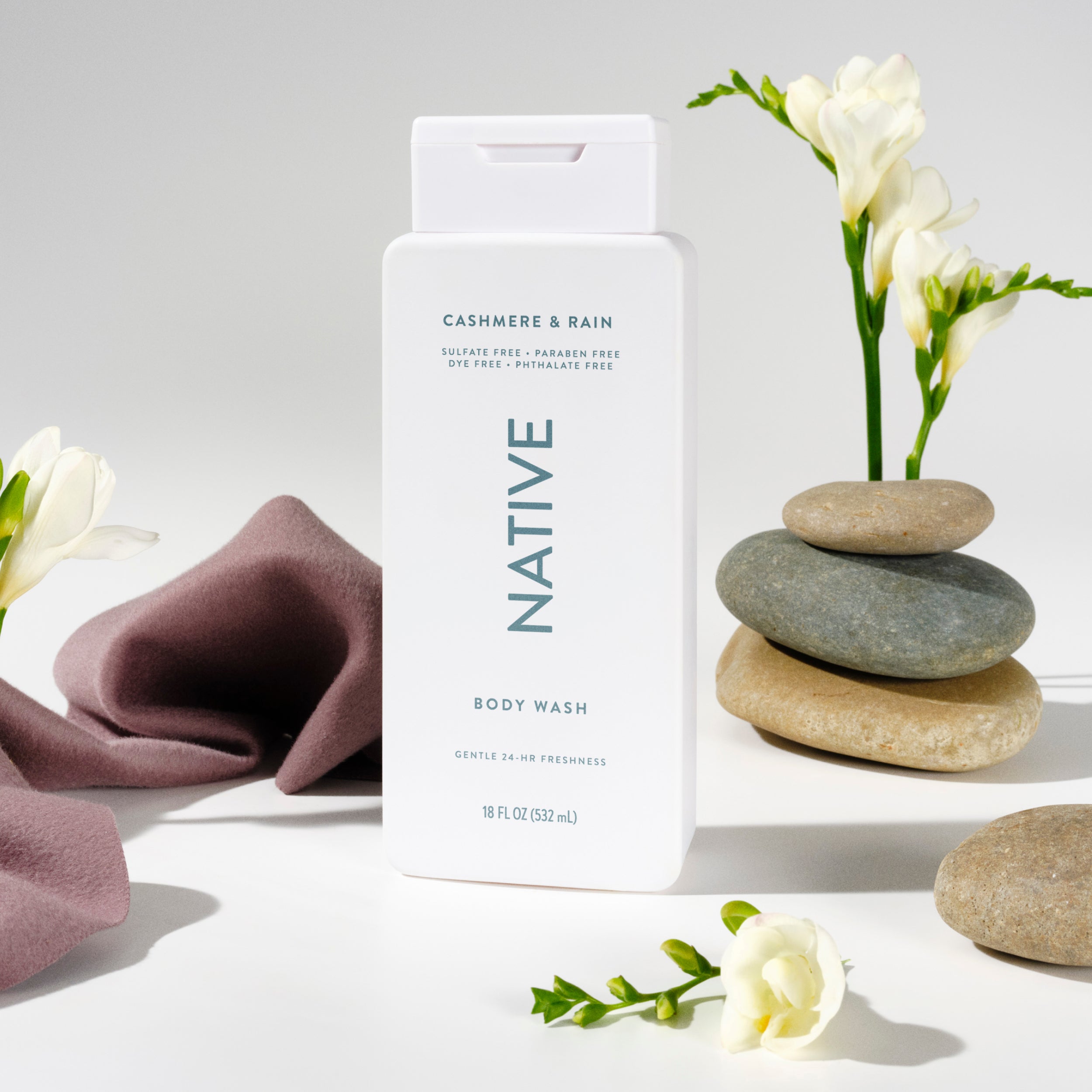 Body Wash - Cashmere & Rain / Classic / 18oz | Fresh Daily Routine