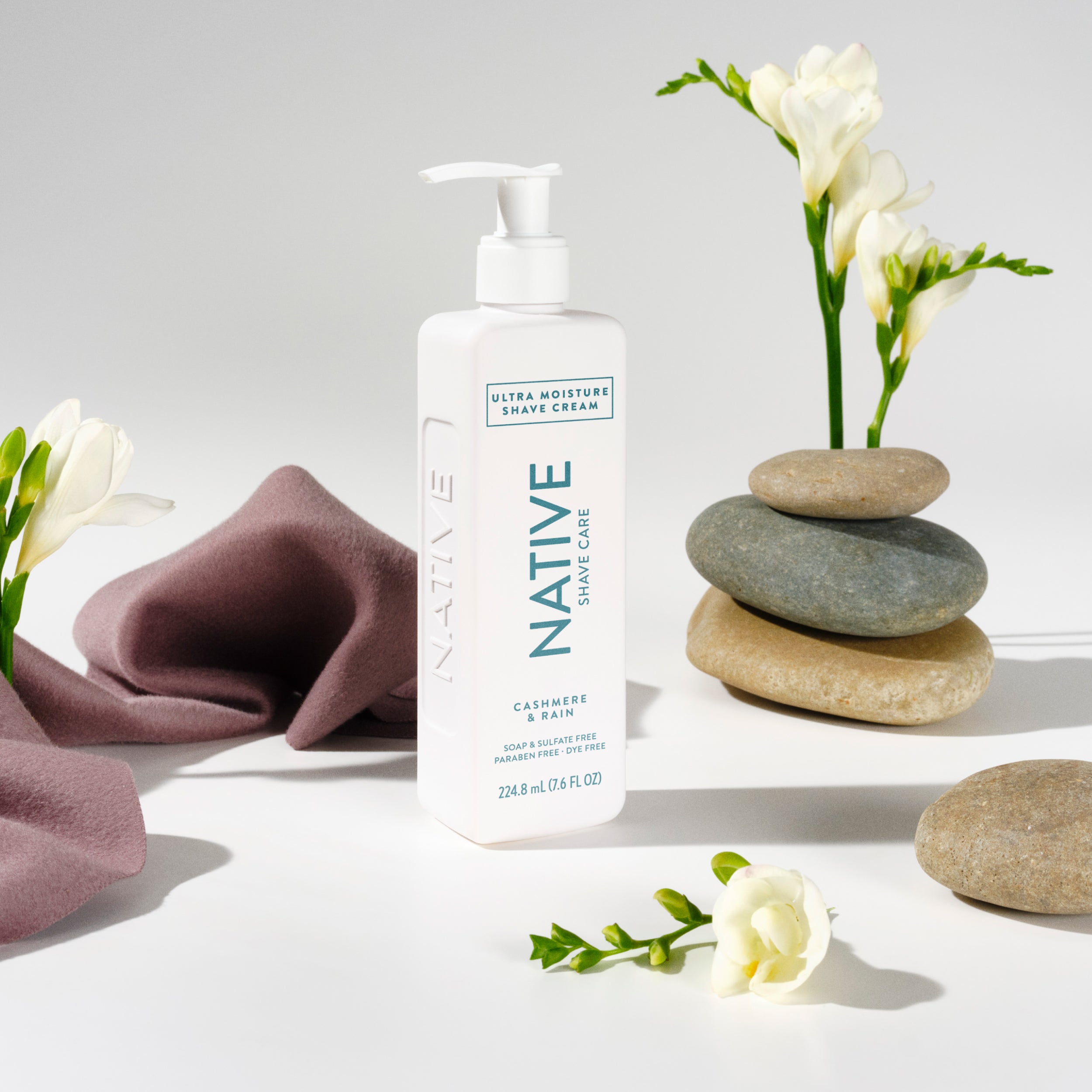 Ultra Moisture Shave Cream - Cashmere & Rain / Classic / 7.6oz | Fresh Routine Favorite